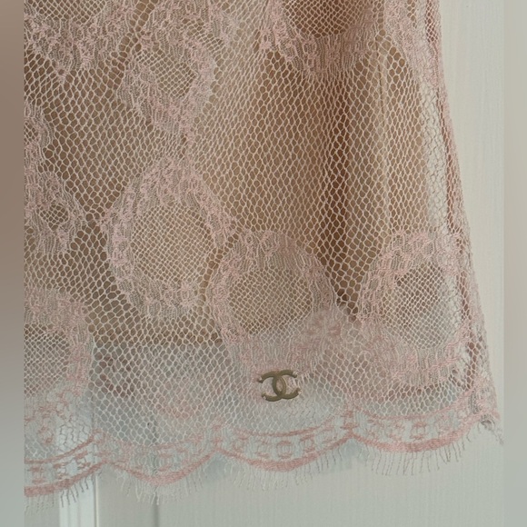 Chanel vintage 2005 lace top in size 40 - Picture 9 of 12